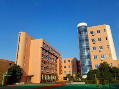 上實劍橋國際部2021年春季入學報名