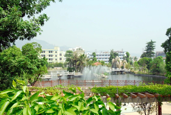 深圳市富源學校